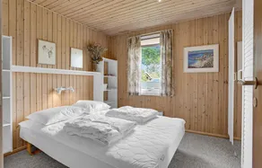 2 Bedroom Awesome Home In Juelsminde - Image 2