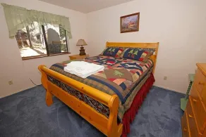 1870 Bella Coola Drive 3 Bedroom Cabin by RedAwning - Image 4