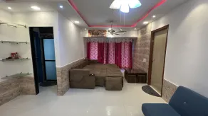 private specious master bedroom with attached bathroom - Image 5