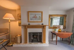 Charming, traditional Victorian cottage in the heart of the conservation area of Deal - Image 2