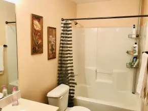Spacious 3 BR Ranch House W Patio Yard in a Quiet Suburb - Image 5