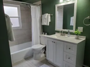 2CHICAGO Train 1MI/WIFI/KING/Free parking/Fox River Bike Trail - Image 3