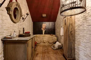 Amazing unique castle experience “Scarlet Manor” 5 bedroom/ 5 bath - Image 5
