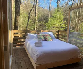 Firefly Bend Treehouse - View of the National Forest from Your Bed - Image 3