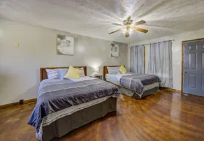 Lakeview Hotel Room w/ Private Pier & Boat Ramp - Image 4