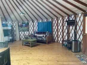 Pet-Friendly Yurt Sleeps 12 with Pool Access - Image 4