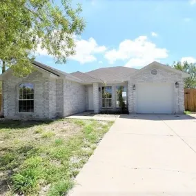 Conveniently located home  - Image 5