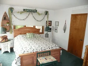 Massive Swimming Beach, Volleyball! Cabin, Huge Game Room. August Openings! - Image 4