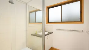 11 Glen Street, Surf Beach - Image 2