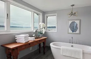 Beautiful Whidbey Island Waterfront 2 Bedroom, 2 Bath home, Sleeps 6, direct beach access - Image 4
