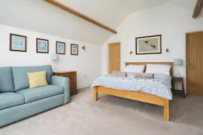 Riverside Retreat - Luxury Cottages - Image 4