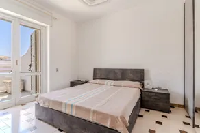 Casa vacanze 'Primo Piano Vista Mare' con terrazza privata e aria condizionata - Image 3
