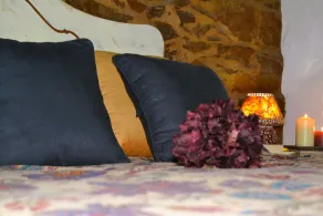 CONFORTABLE Y ACOGEDORA CASITA DE PIEDRA ! En un entorno especial ! - Image 3