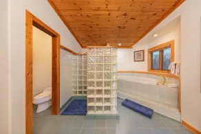 Green Circle Lodge: Quiet getaway in Wilson with Mountain views - Image 3
