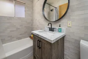 Private Mountain Retreat with Scenic Views - Image 4