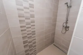 Comfort villa with swimming pool and terrace - Image 4