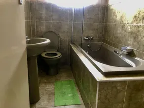 1 bed apartment in Mount Pleasant Heights - 2014 - Image 4
