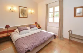 Beautiful home in Les Baux de Provence - Image 4