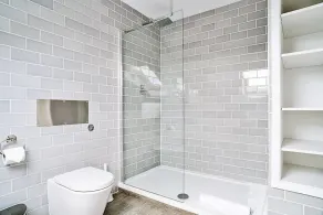 Luxury George St Apartments: Castle Suite (2-bed) - Image 5