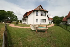 novo apartamento mobiliado para 2 pessoas em uma casa de campo remodelado à direita na água - Image 5