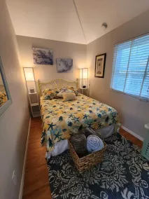 Ocean Beach Fire Island 3bds/2bth,3 Houses from the Beach! Huge back&front yard - Image 4