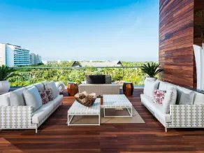 Stunning Two Bedroom Beach residence with Golf Package - Image 5