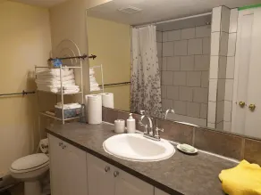 Legal Modern Secondary Suite – Your ideal vacation home in SW Calgary AB✨ - Image 2