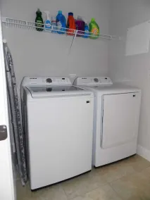 NEW 4BR Home! Wi-Fi, Garage Games & Convenient Drive to Downtown Ocala - Image 2