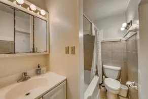 Fun House with private Lake Champlain access! - Image 2