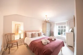Host Stay White House - Image 3