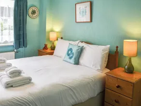 2 bedroom accommodation in Stalham - Image 3