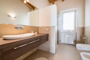 Moderna e elegante com vista lago – Apartamento Villa degli Ulivi - Image 2