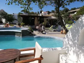 La Veranda of Mykonos Traditional Guesthouse - Image 4