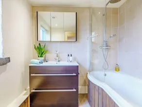 2 bedroom accommodation in Whitechapel, near Preston - Image 4