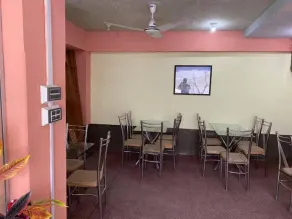Golden Bite Hotel And Restaurant - Image 4