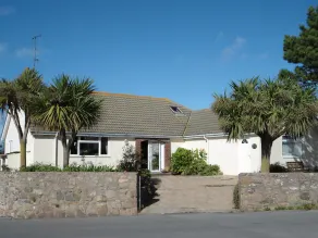 Simerock Guest House - Image 5
