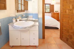 Villa Roble – Magnificent Villa for 8 People, HEATED POOL & Pet Friendly - Image 2