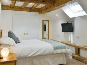 2 bedroom accommodation in Heasley Mill, near South Molton - Image 5
