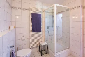 F **** comfort apartment in maisonette style, fantastic view, prime location - Image 3