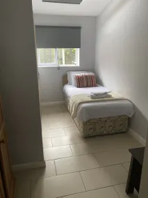 2 en-suite bedrooms Flat  in Kidlington ,oxford - Image 4