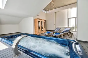 Prestigious Grand Villa With Luxurious Amenities - Image 3