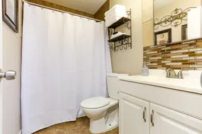 Home near Sea World & Lackland - Image 4