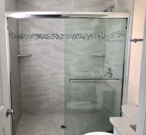 Luxury Newer construction -5BR 3.5 bath  2nd floor - Image 5