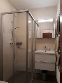 Zentral gelegene moderne Wohnung mit Schwimmbad und Sauna NEU digitale Jokercard - Image 3
