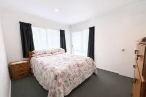 Comfy Raglan Base - Walk to Beach and Village - Roberts St - Family Home Upstairs - Image 4