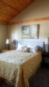 Whole house getaway! Relax- you’re close to everything! - Image 5