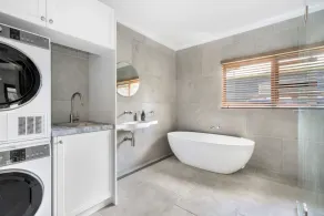 North Bendy Beach House - Image 2