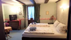 casa enxaimel acolhedora para grandes grupos / famílias até 17 pessoas - Image 3