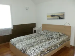 Spacious, bright house close to the beach - Image 3