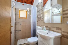 House Irena - Image 3